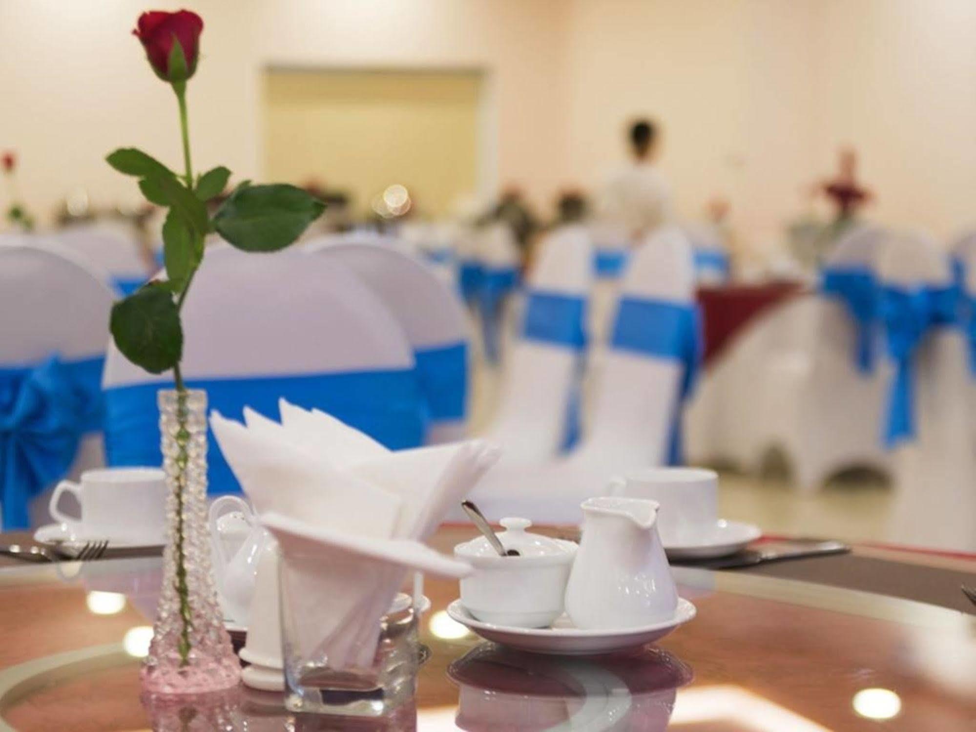 Lam Giang Hotel Винь Экстерьер фото