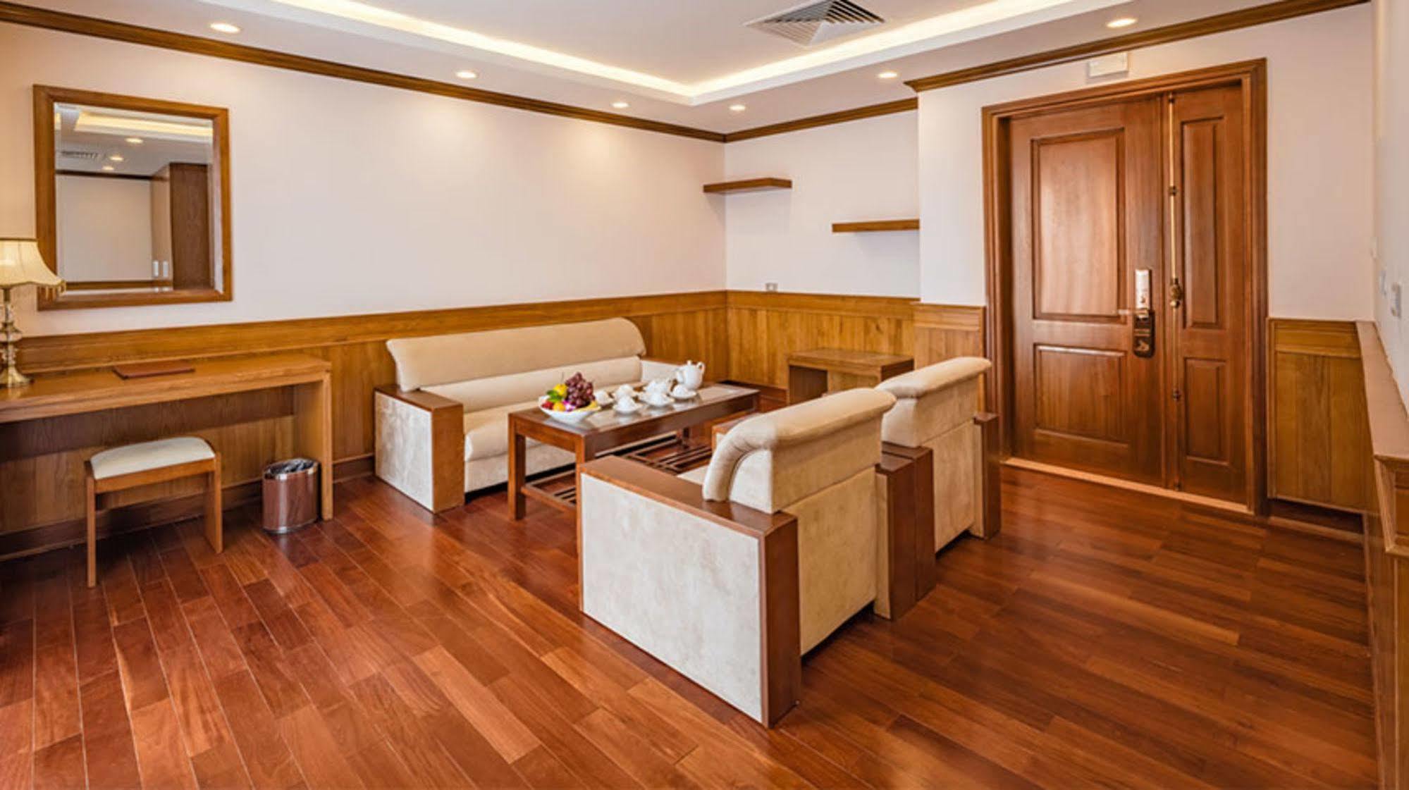Lam Giang Hotel Винь Экстерьер фото